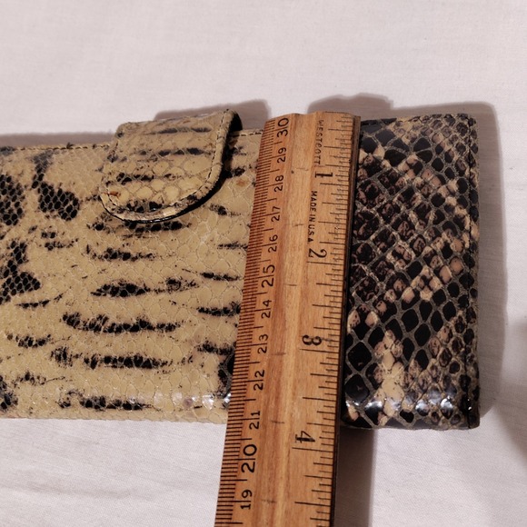 The Find Wallet Python Pattern Leather Wallet Snap Closure - Picture 16 of 16